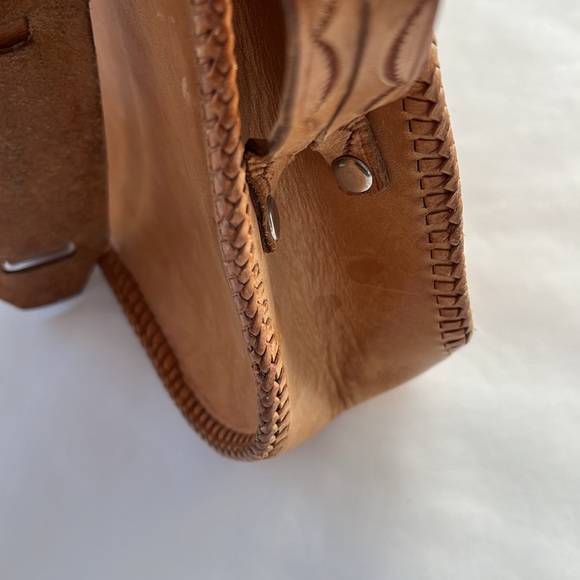 Vintage Tooled Unbranded Leather Purse - Picture 14 of 15